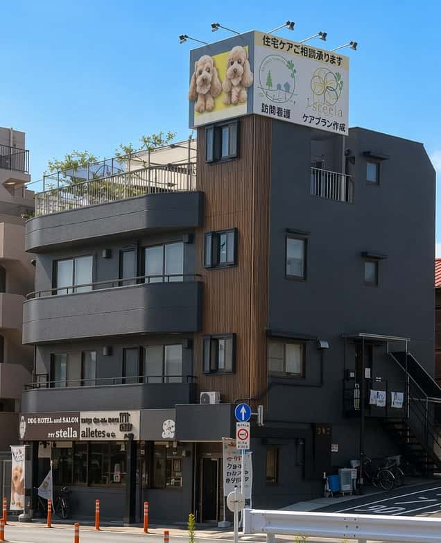 stella83株式会社様の社屋ビル。同社は月額1.1万円の顧問弁護士を上手にご活用されています。